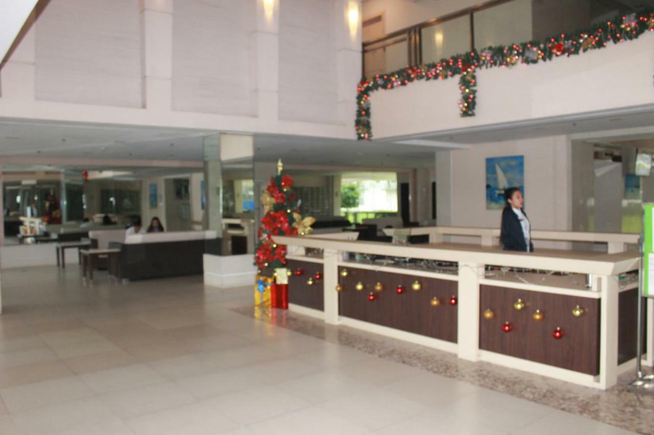Field Residences At The Back Of Sm Sucat, Paranaque *