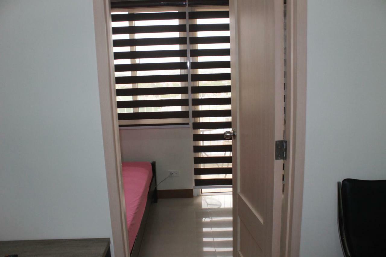 Field Residences At The Back Of Sm Sucat, Paranaque *
