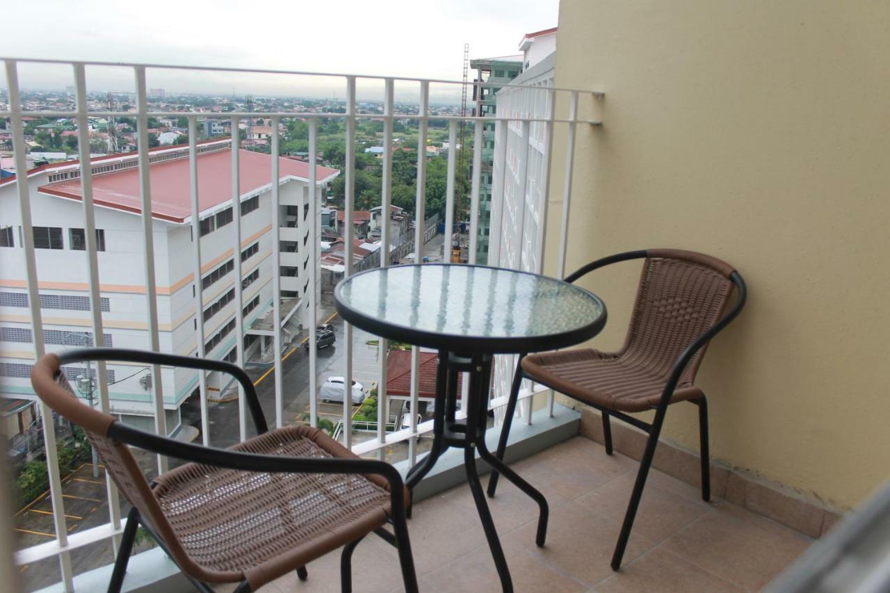 Field Residences At The Back Of Sm Sucat, Paranaque Apartment *
