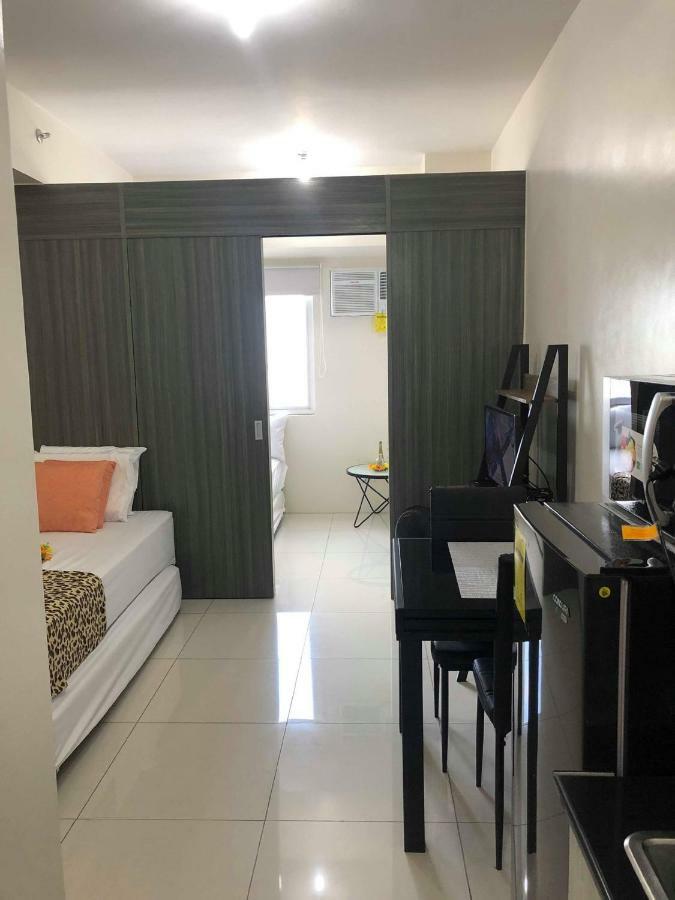 Stays At Residences 1 Bedroom With Complimentary Breakfast For 2