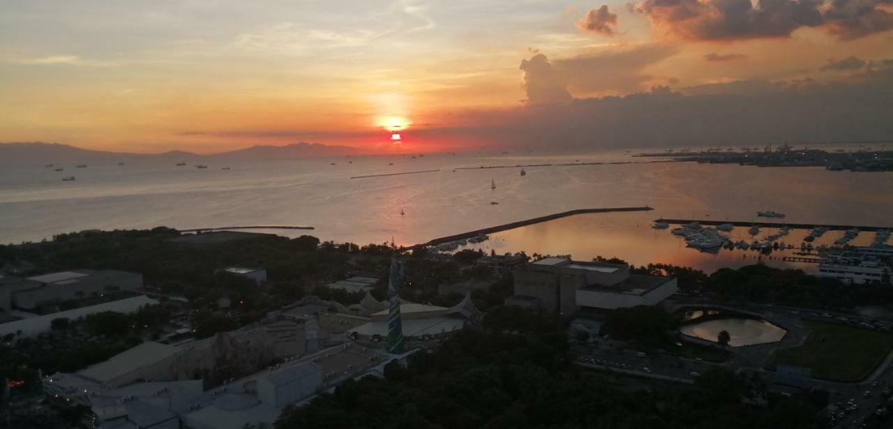 Apartment Penthouse Floor Overlooking Bay Manila