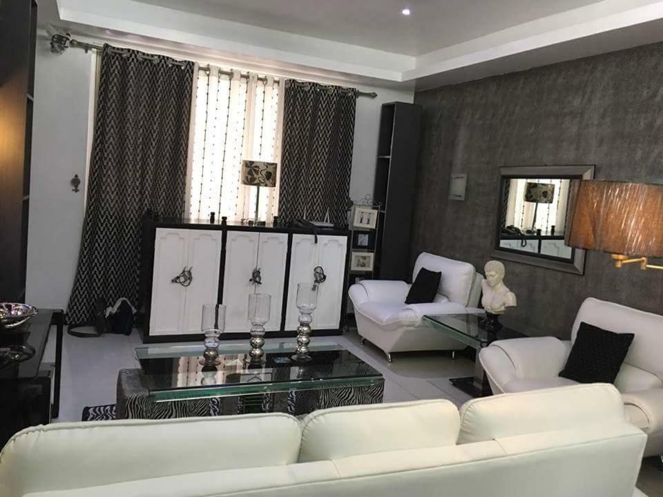 Homestay Spacious Rise *