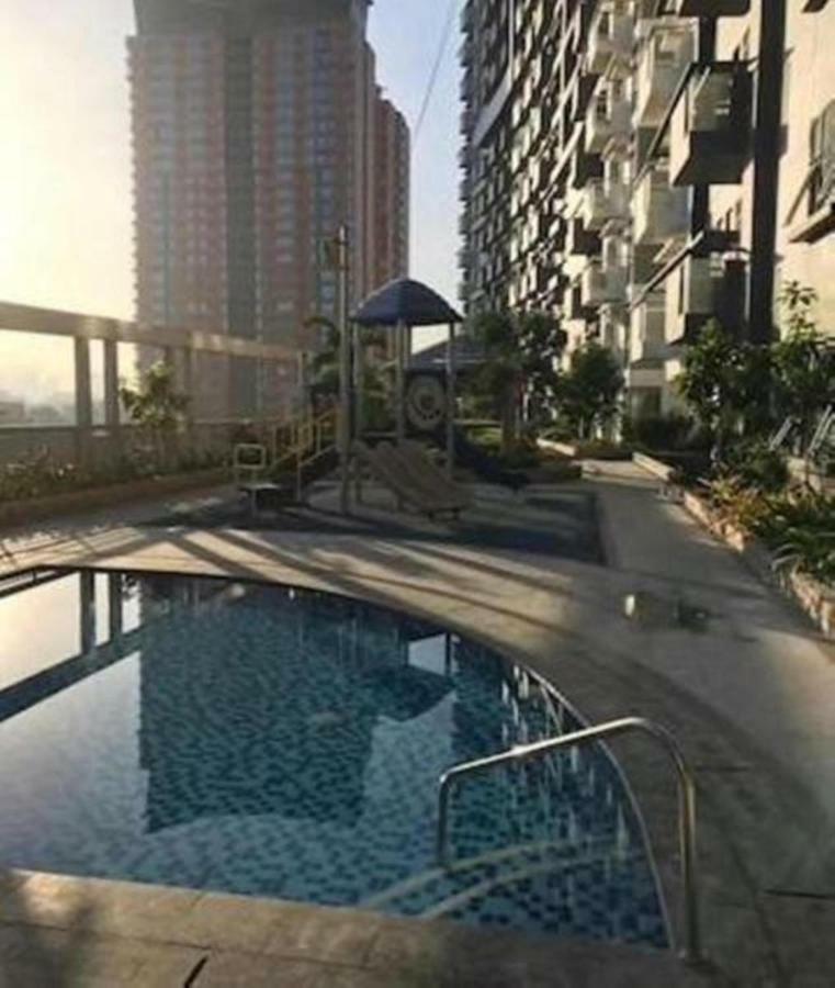 5h Tower C Manhattan Heights Cubao Qc * Manila