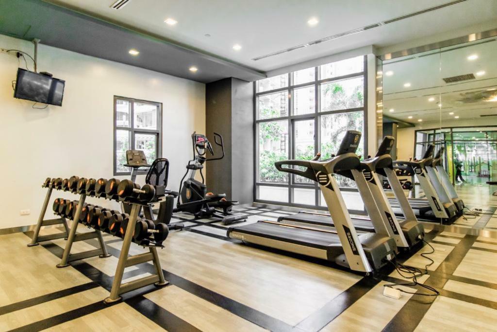 Apartment Viceroy Mckinley Hill Bgc *