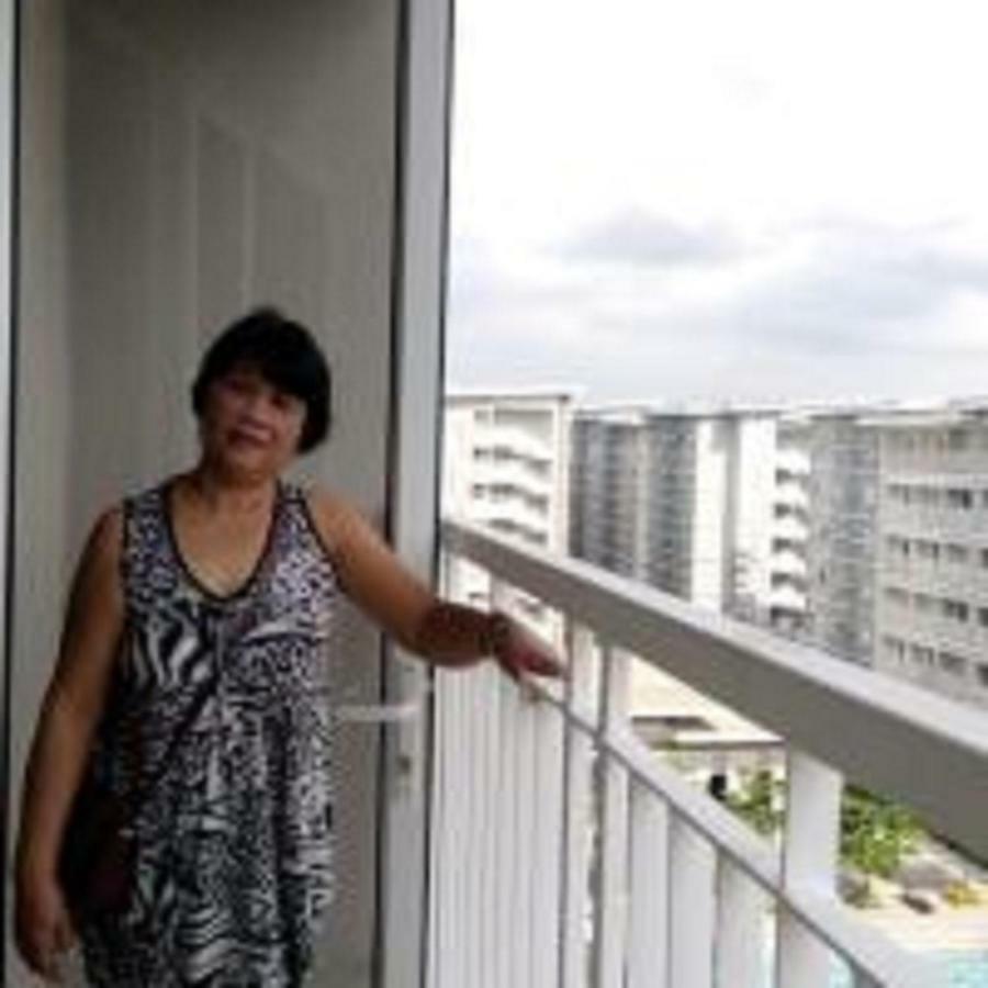 Trees Residences By Jhoms 1br With Balcony Wifi Netflix Apartment *