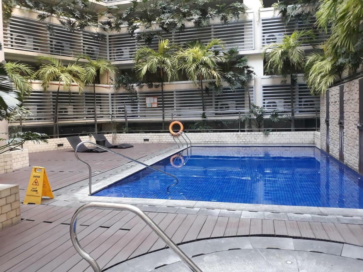 150 Newport - Near Naia T3 Airport Apartment