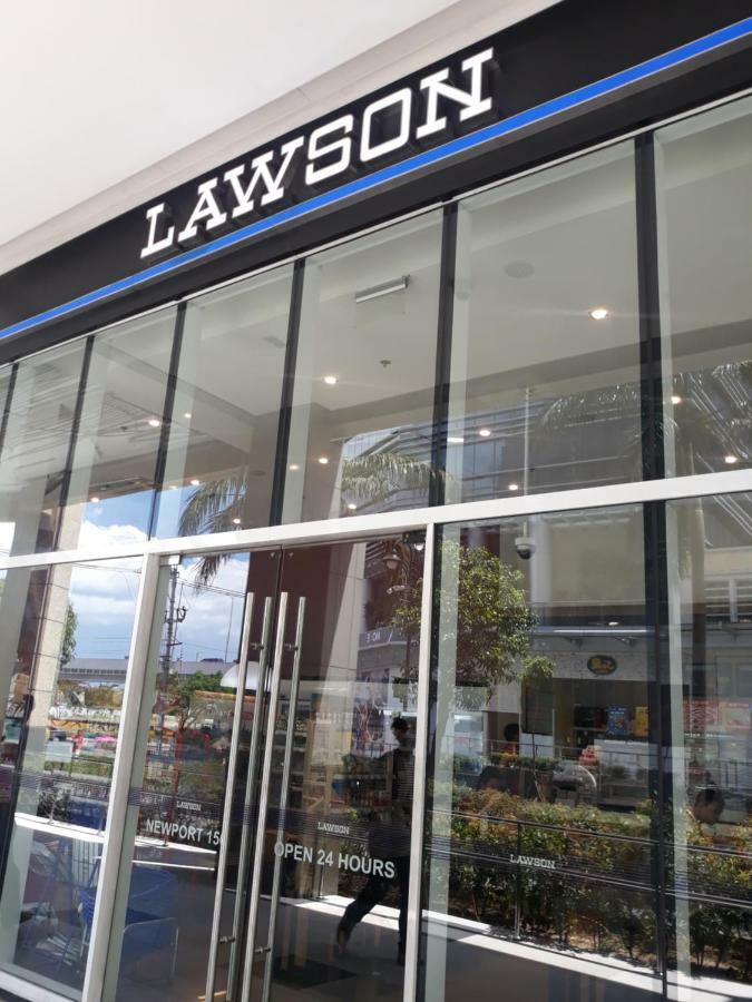 150 Newport - Near Naia T3 Airport Apartment