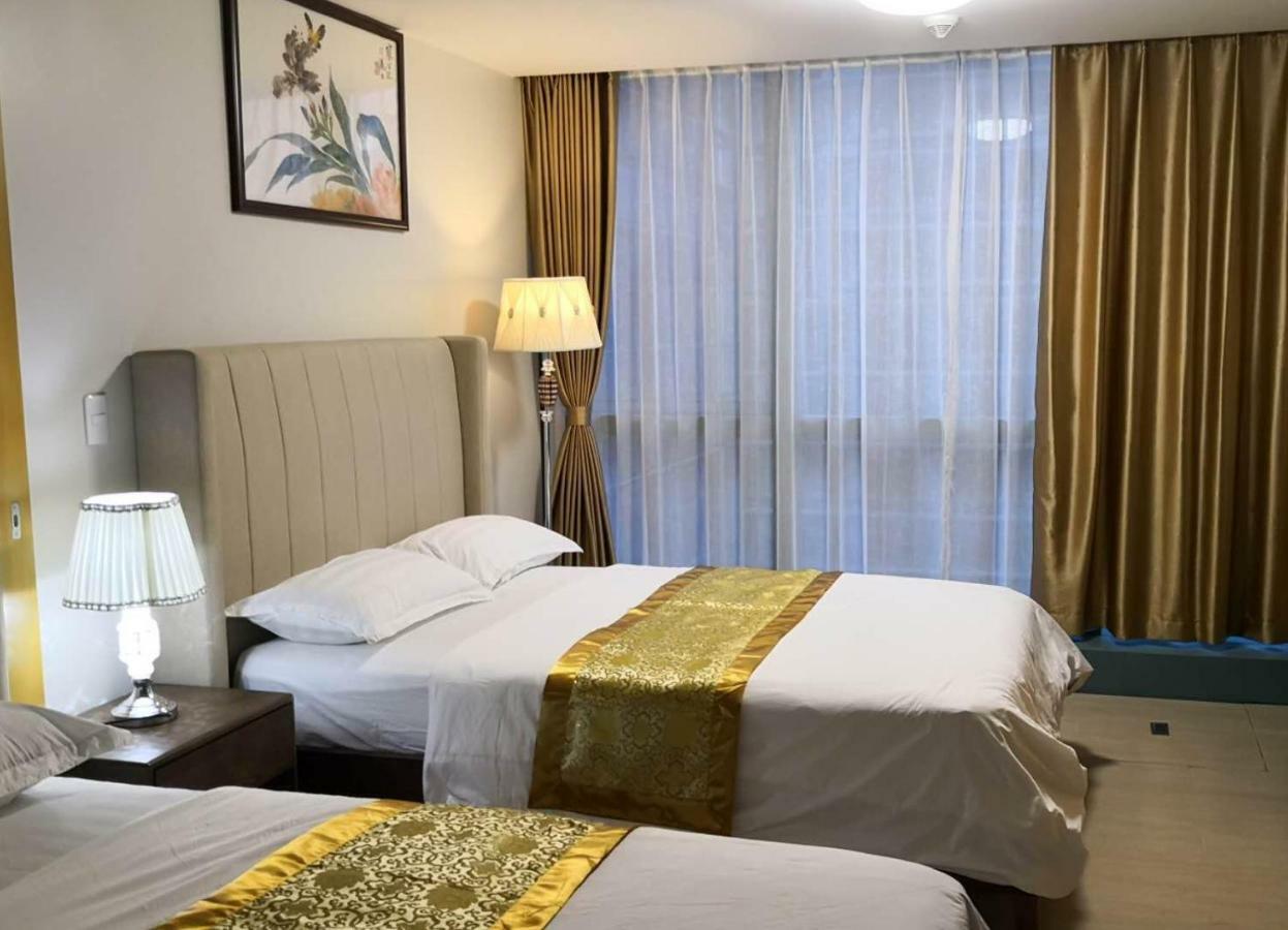 One Uptown Manila