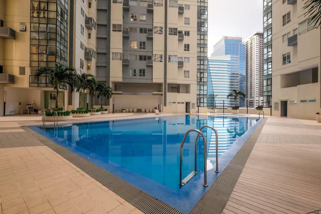 Victoria Bgc 2 Bedrooms Apartment
