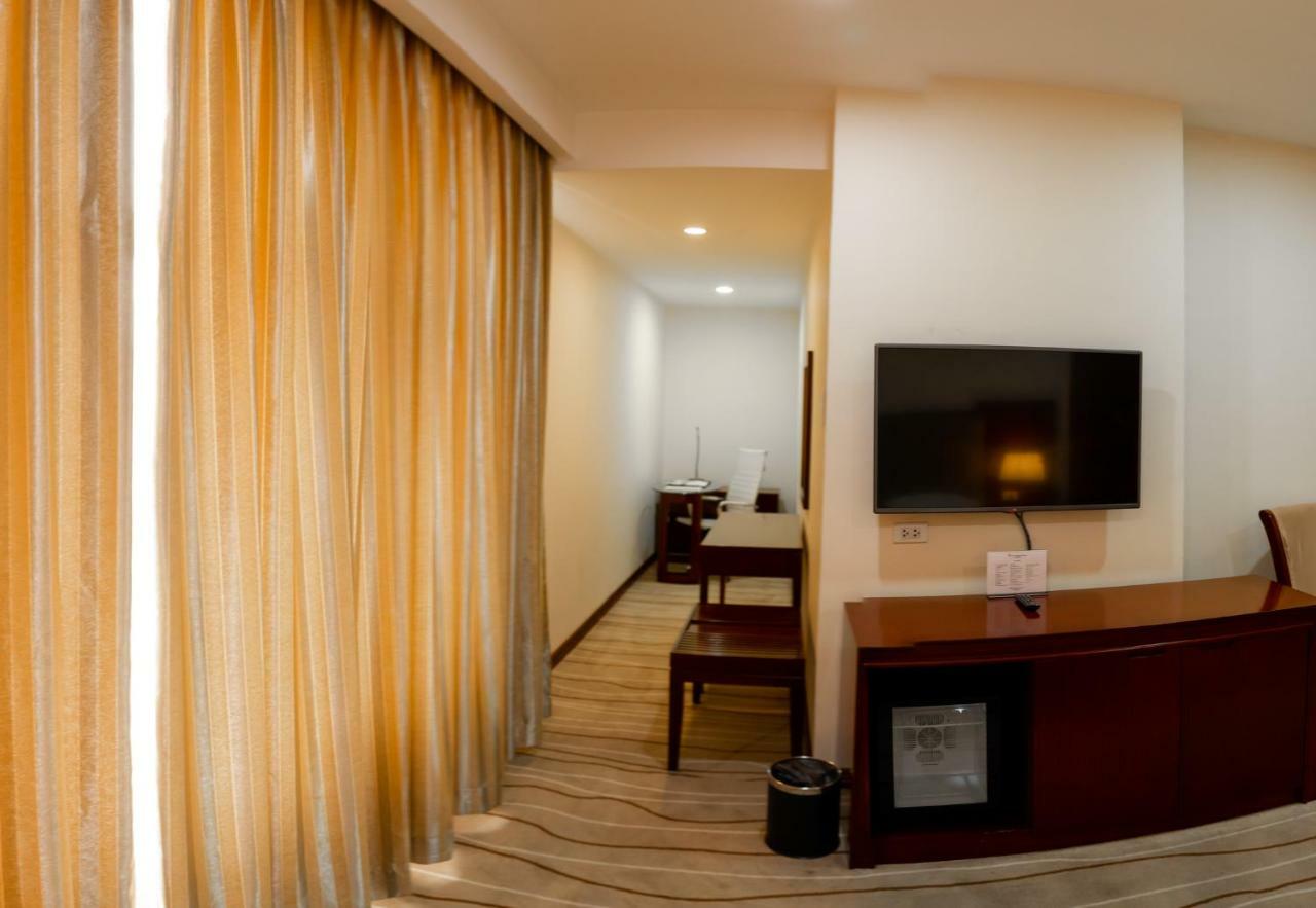 Swiss-belhotel Blulane Hotel Manila