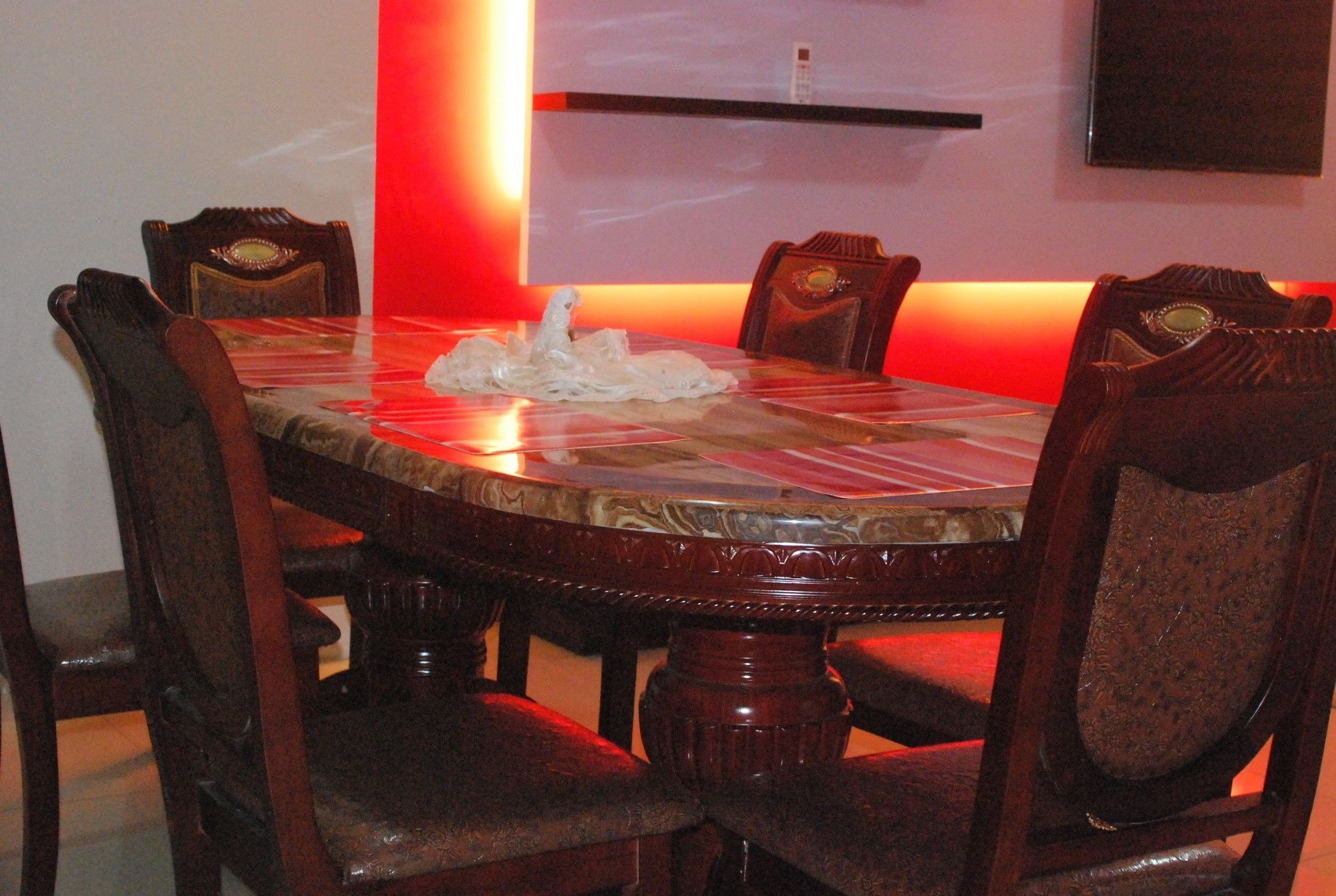 Apartment Premiere Haven At Shell Residences Manila