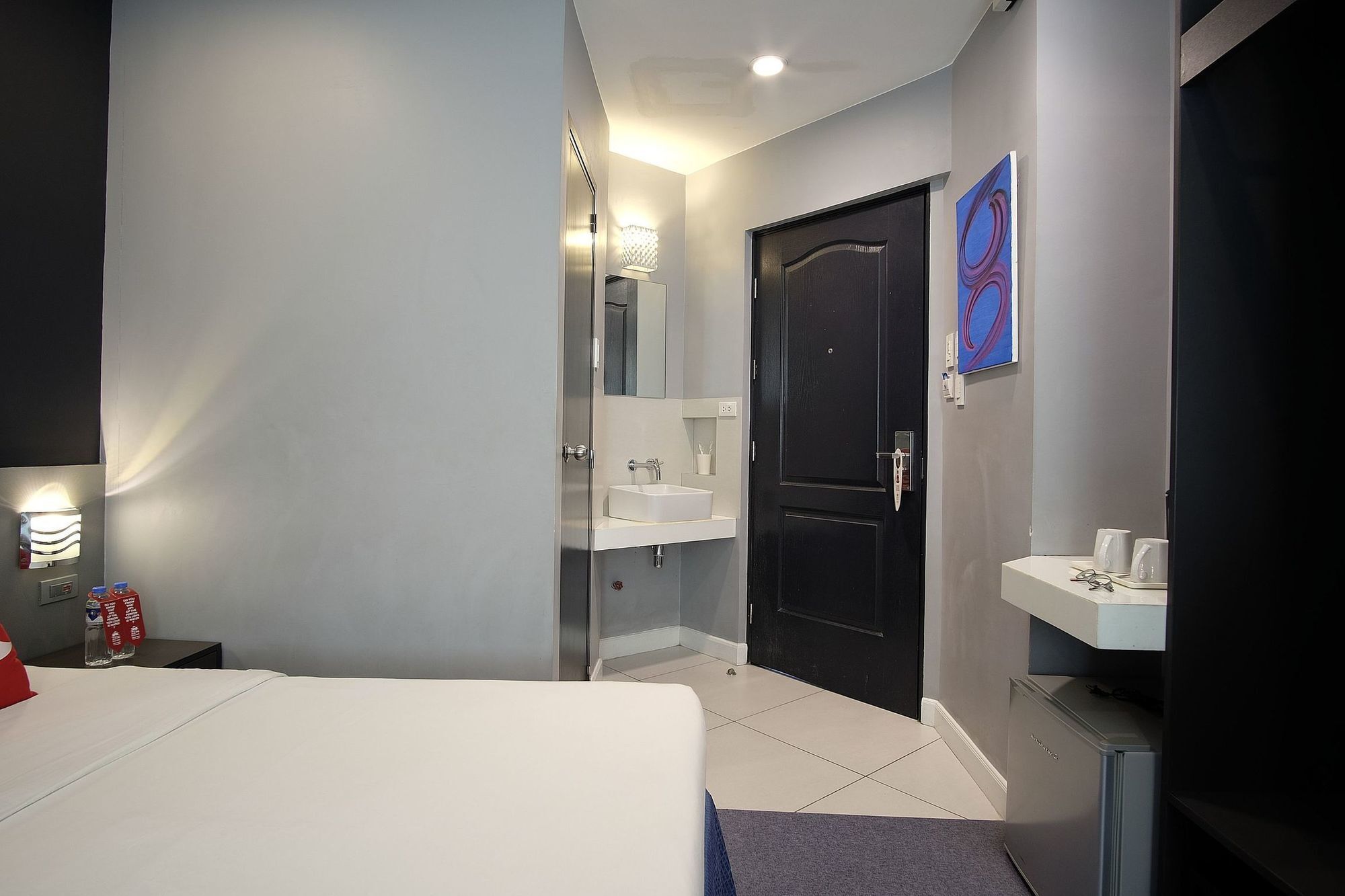 Zen Rooms Malate Nakpil Hotel 3*