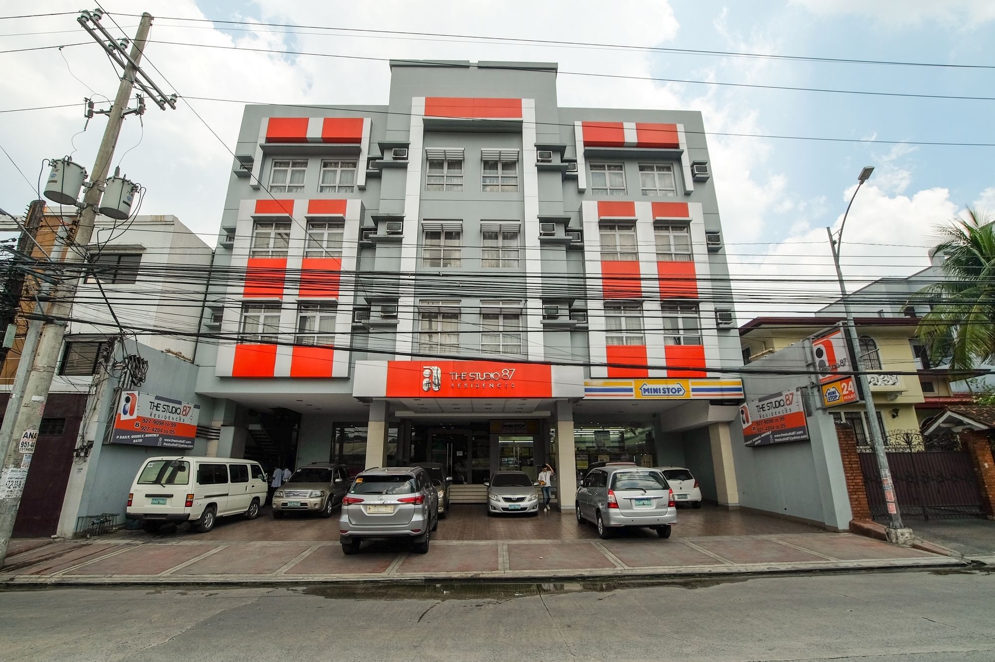 Apartment The 87 Residences Manila