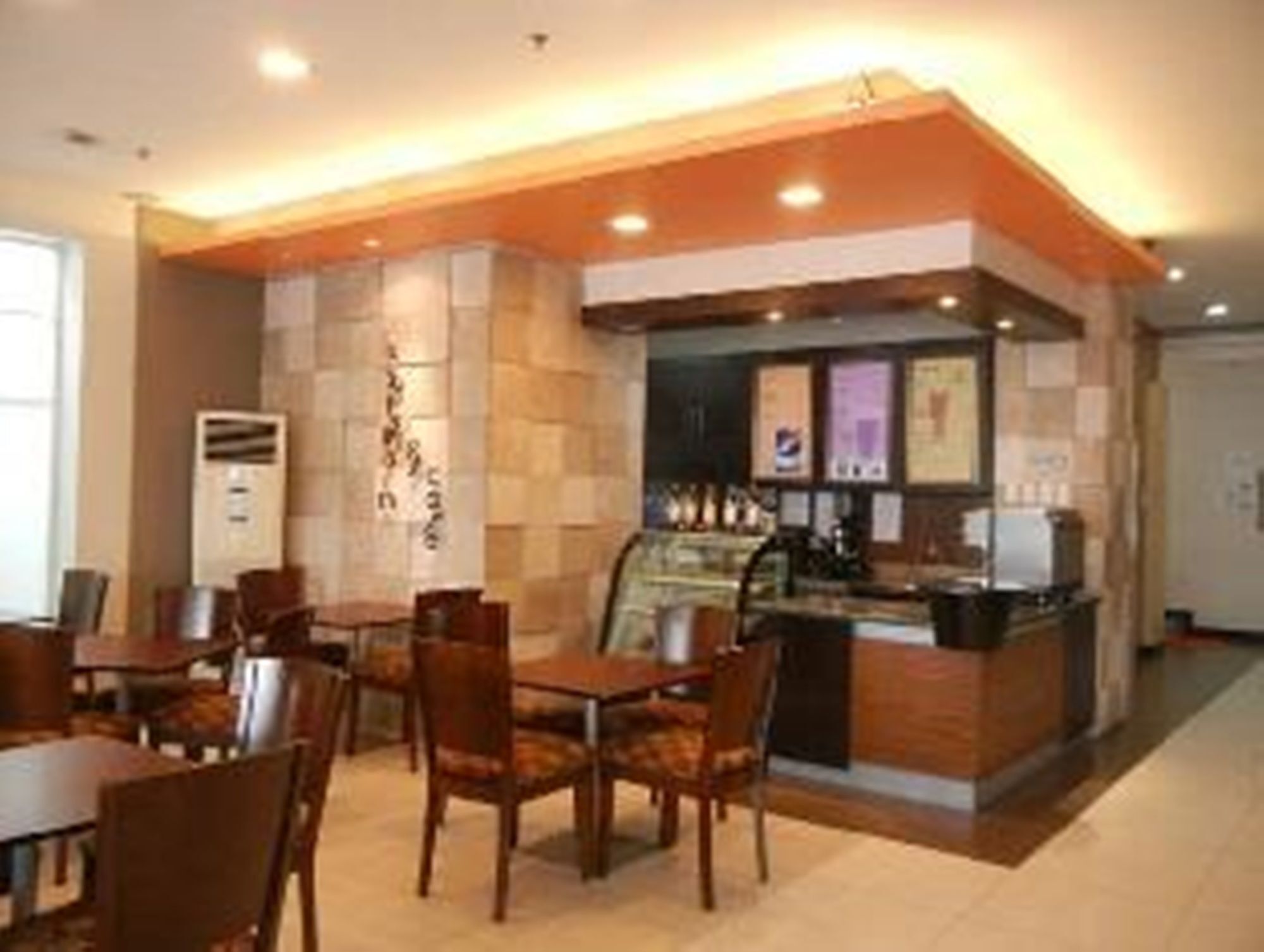 The 87 Residences Apartment *