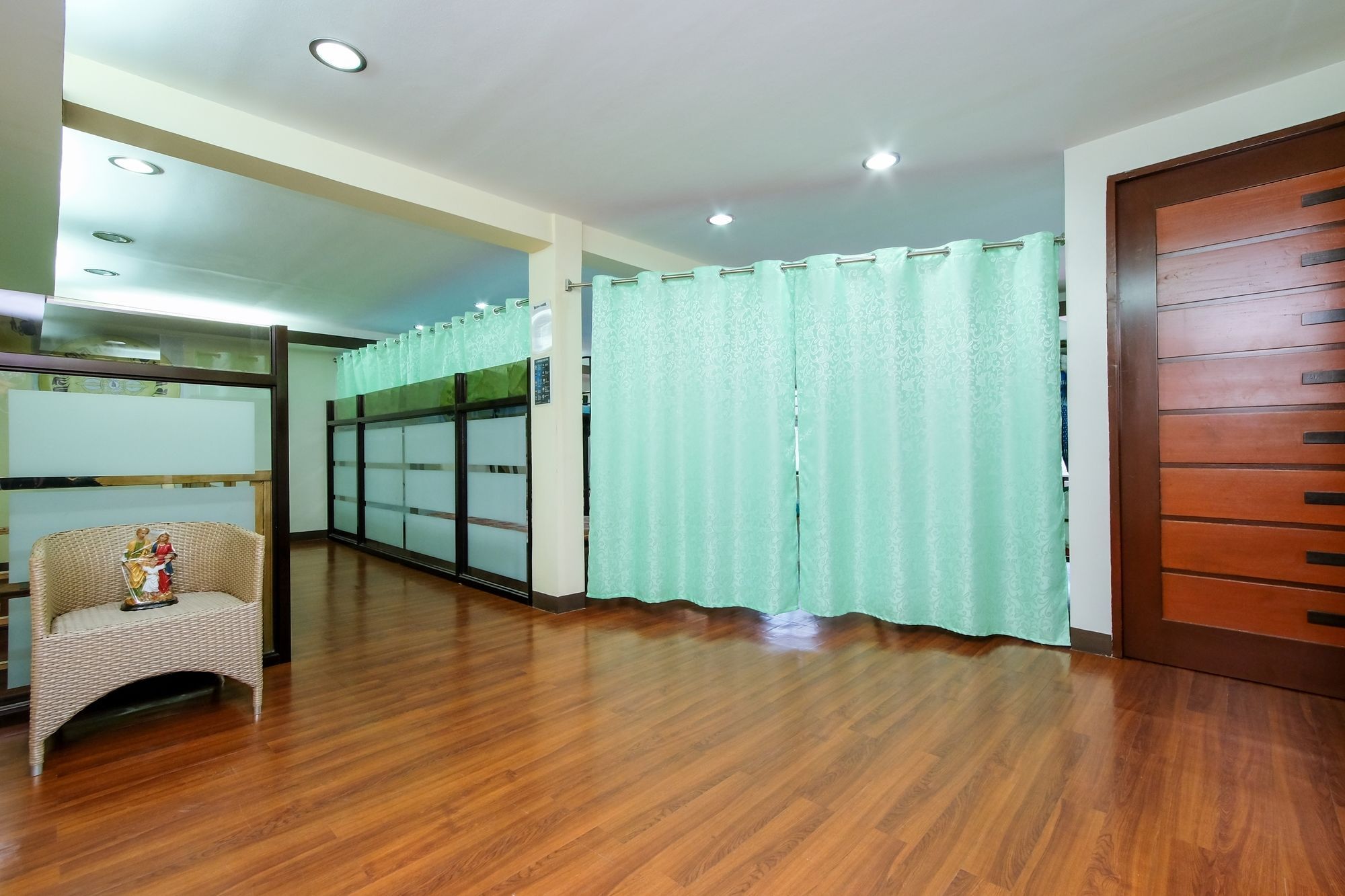 Guest house Zen Quirino Ave. Malate Manila
