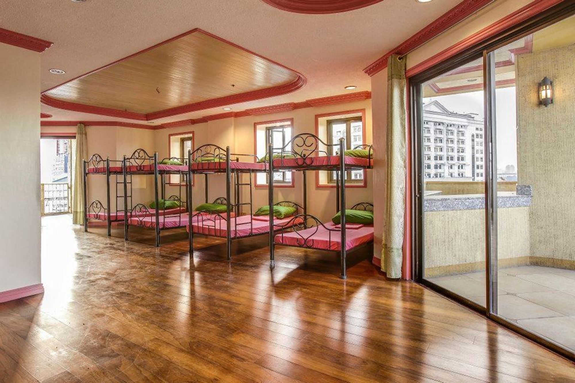 Pink Hotel Manila