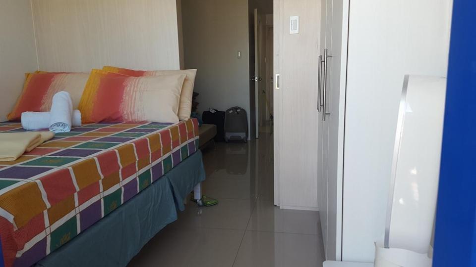 Cnholy At Sea Residences * Manila