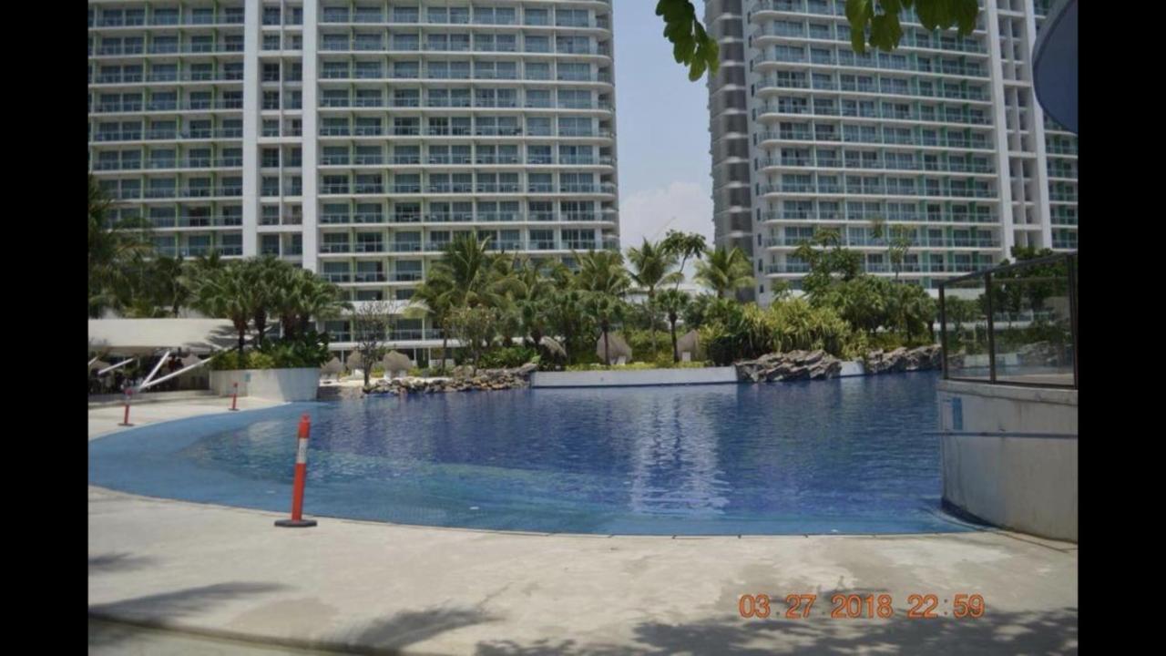 Azure Paranaque Bldg Maldives Apartment Manila