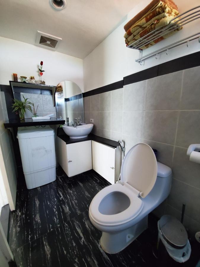 Presidio Lakefront 2 Bedroom Staycation Manila