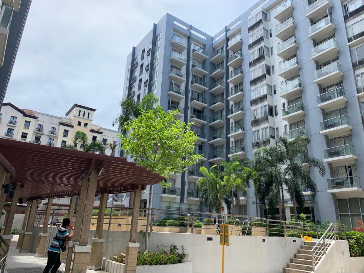 World Apartment Manila