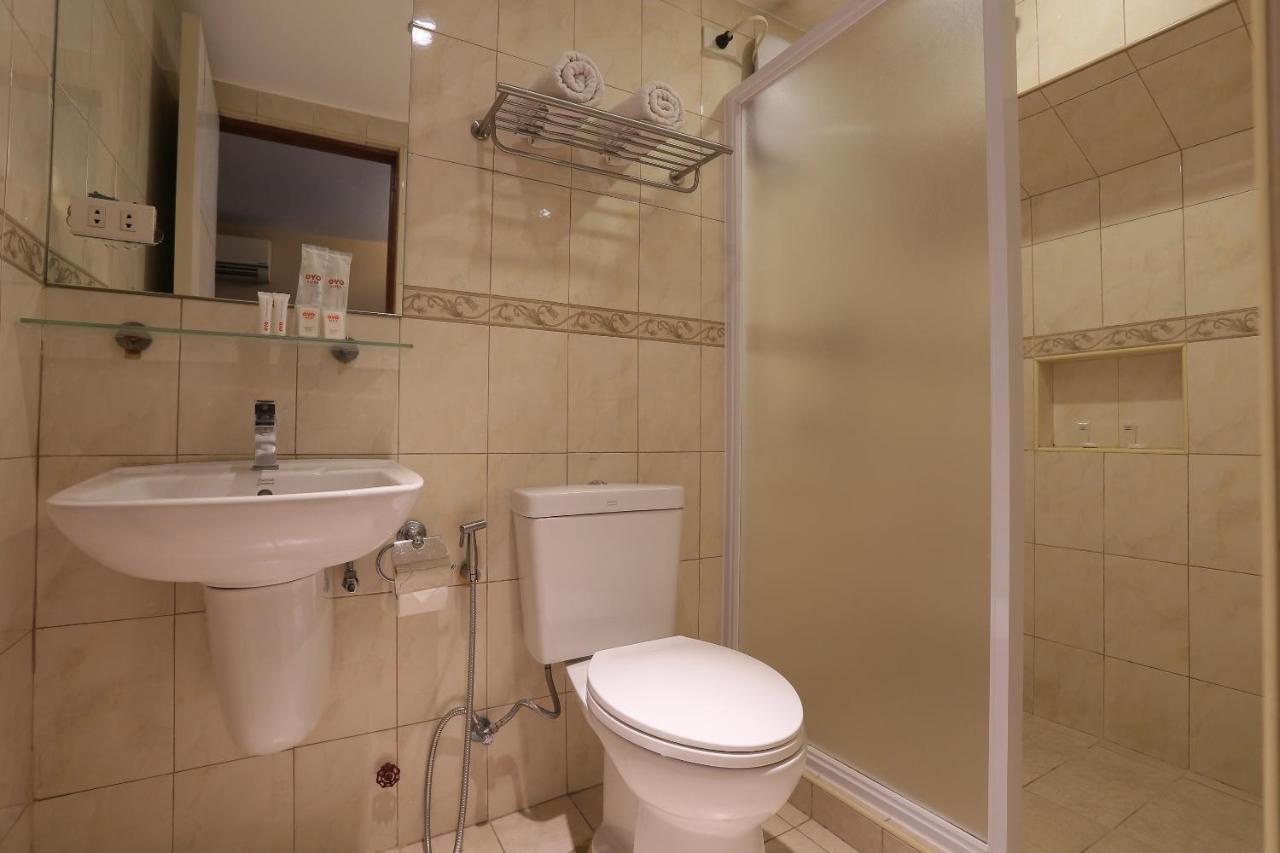 Oyo 419 La Scala Residences Hotel Manila