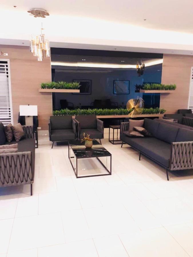 Apartment Myrvin At Grass Residences, Qc *