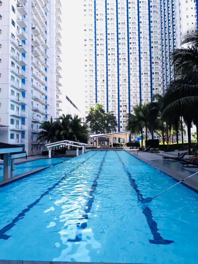 Myrvin At Grass Residences, Qc Apartment Manila