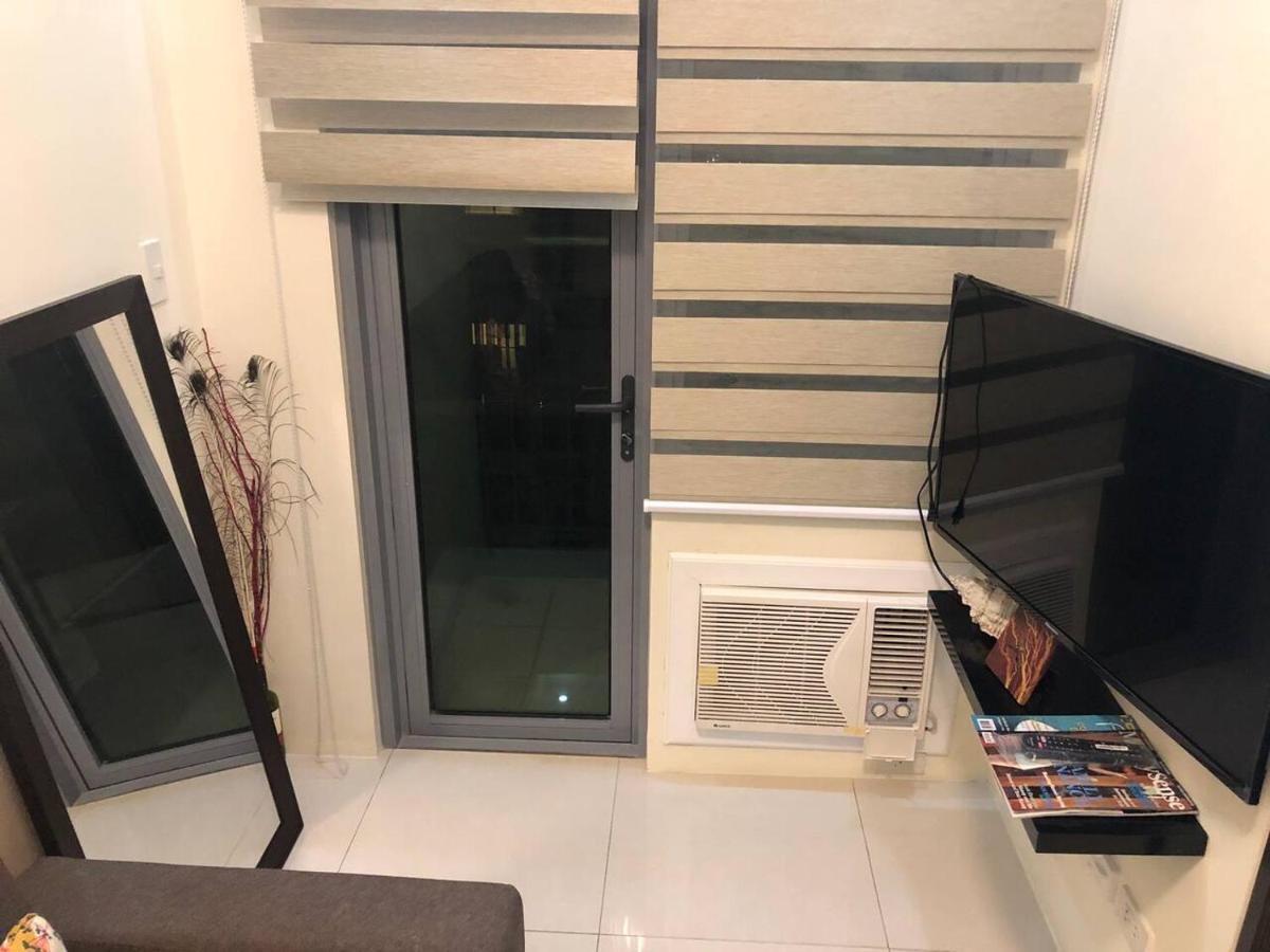 Brand New Serviced Flat In Bgc Beside Uptown Mall Apartment Manila