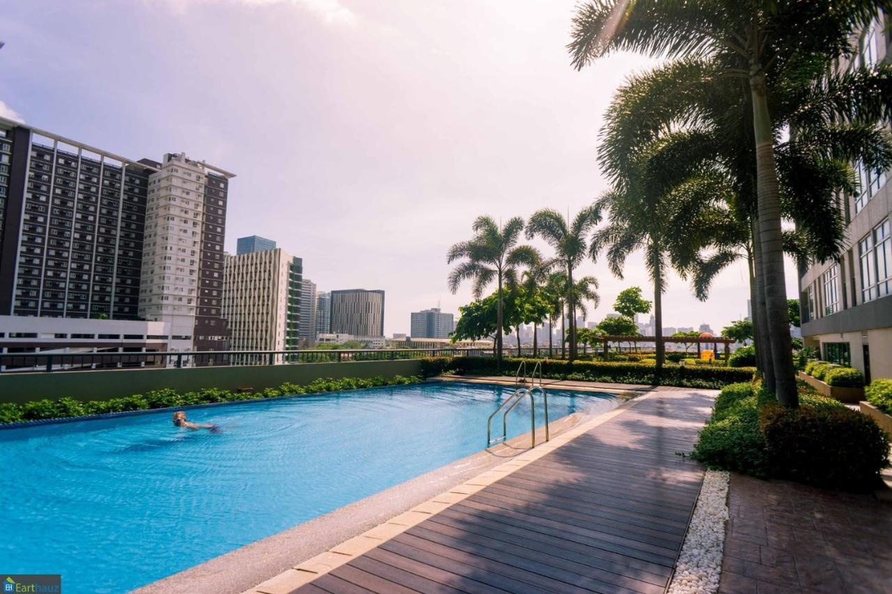 Brand New Serviced Flat In Bgc Beside Uptown Mall Apartment Manila