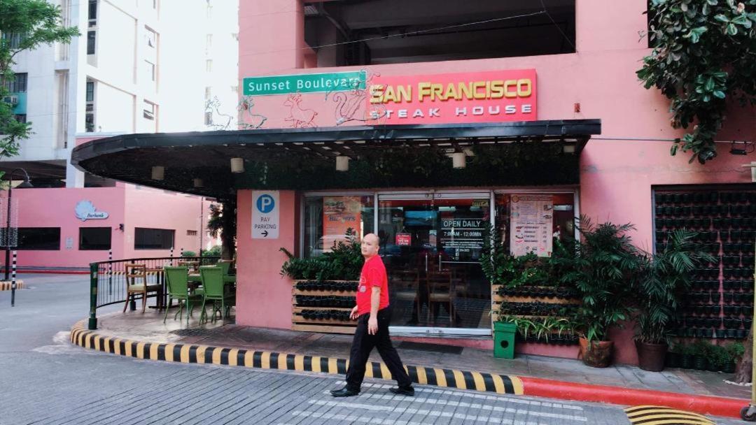 Affordable 2 Bedroom 2 Ba W/ Skycable, Netflix, & Amazon Prime Manila