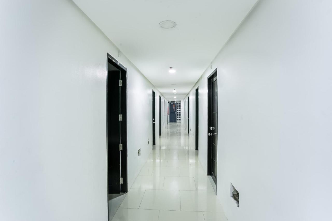 Oyo 505 Jardin Suites 2*