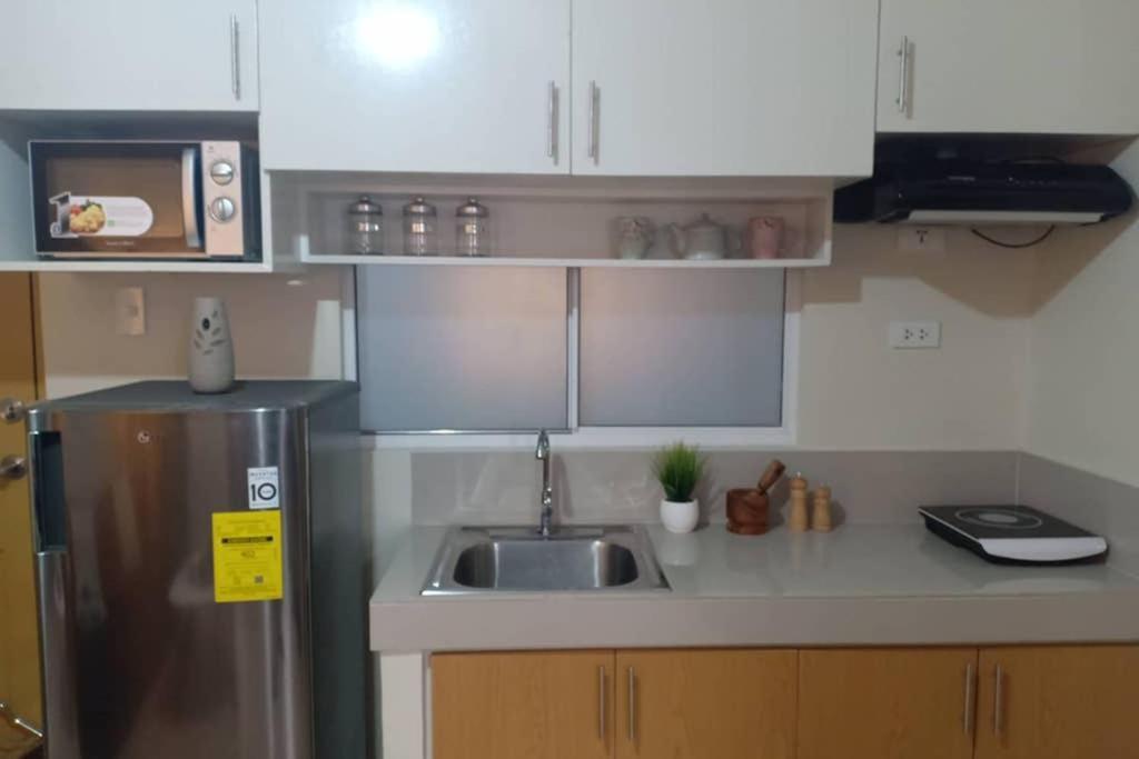 2br - Pasig Apartment *