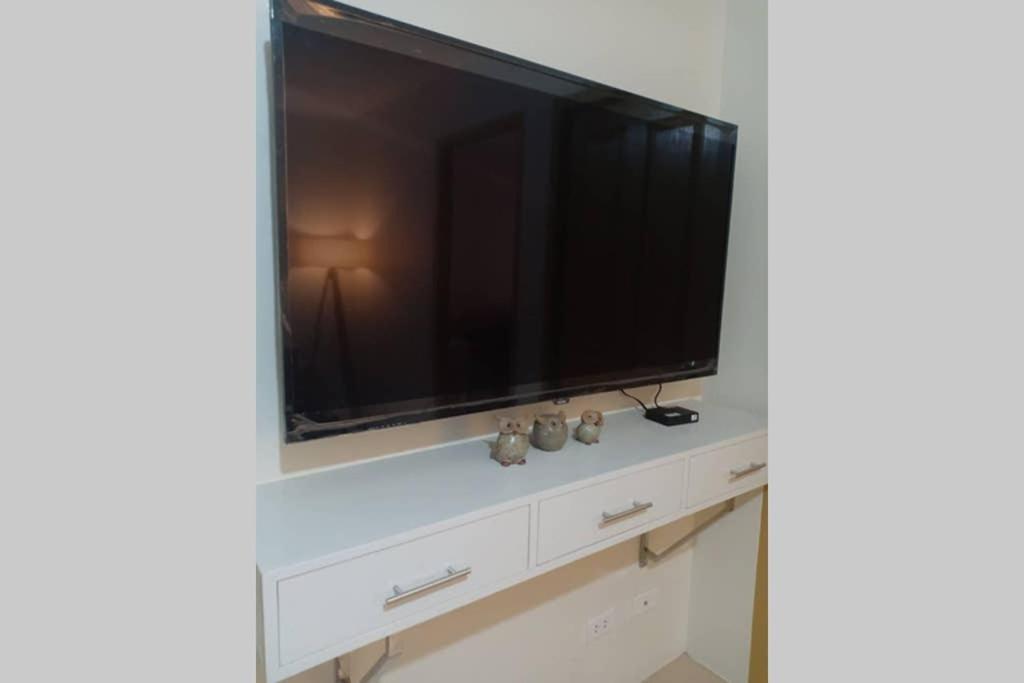 2br - Pasig * Manila