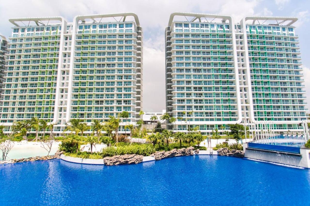Sabrina's Crib 2br By Azure Residences Near Airport *