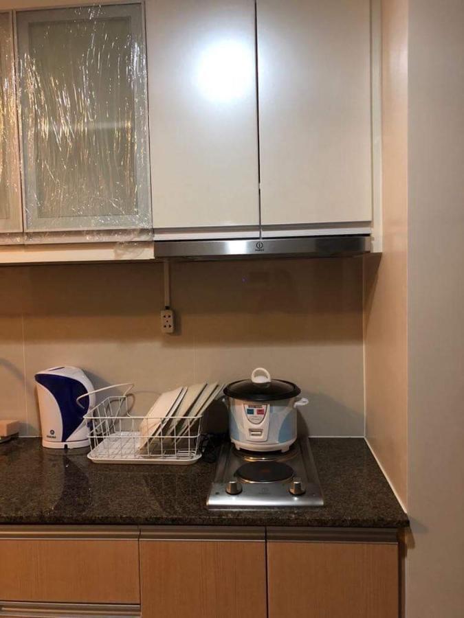 Apartment Favila Condotel Unit-101 Newport Boulevard Walking Distance To Airport 3 Near Airport Terminal *