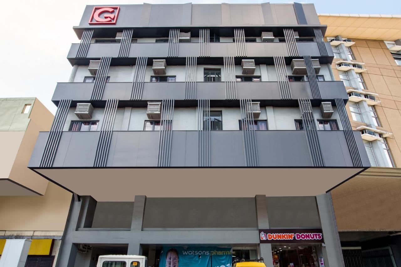 Oyo 229 G Place Hotel 2*
