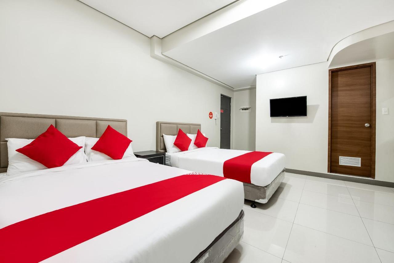 Oyo 229 G Place Hotel 2*