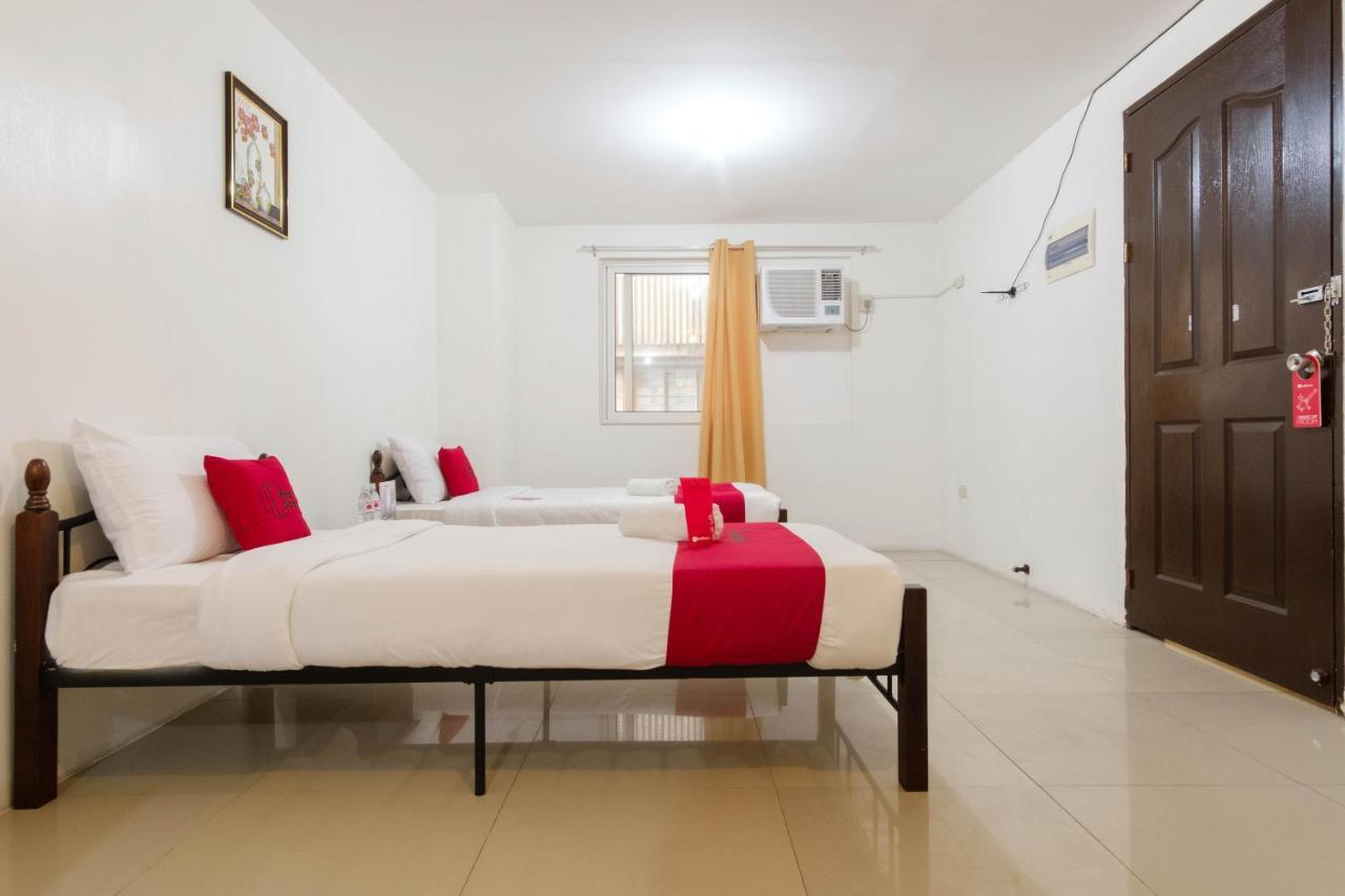 Hotel Reddoorz @ Orchard Tower 3*