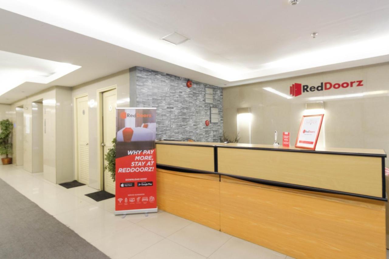 Hotel Reddoorz @ Orchard Tower 3*