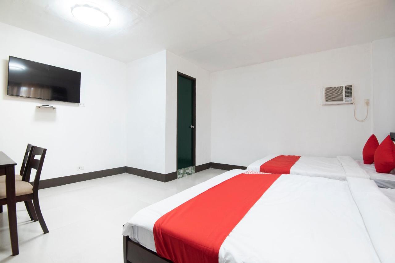 Oyo 430 Michael's Place Hotel 2*