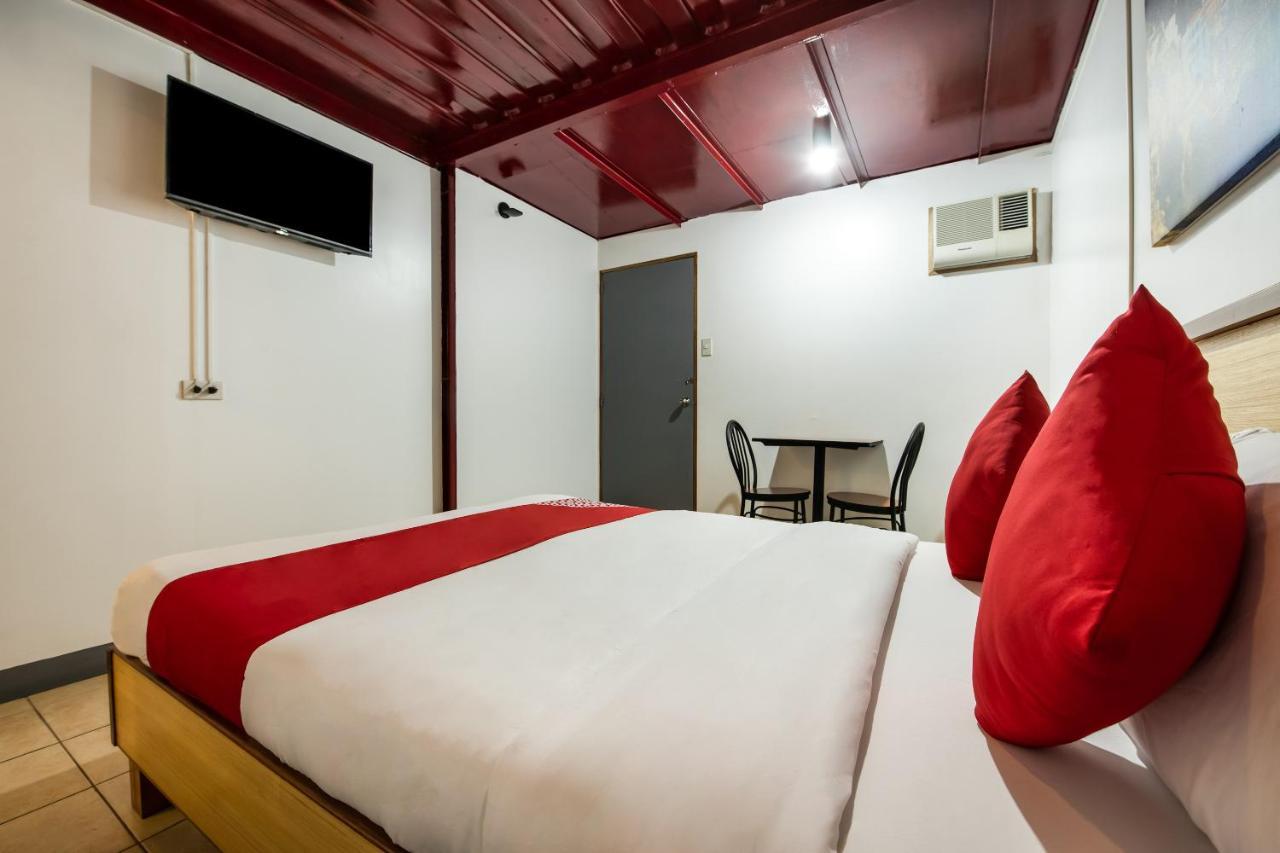 Oyo 462 Crave Park Hotel 2*