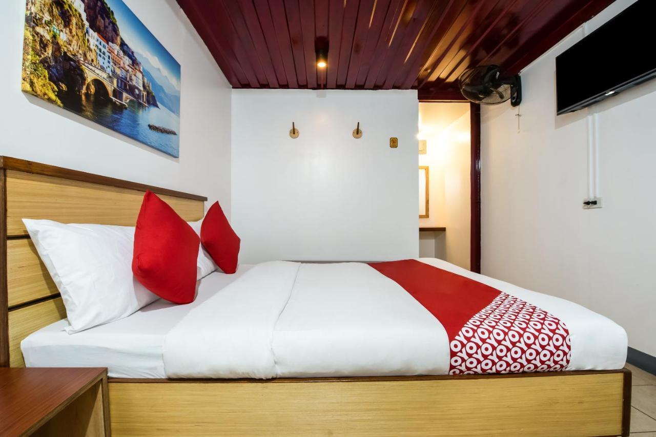 Oyo 462 Crave Park Hotel 2*