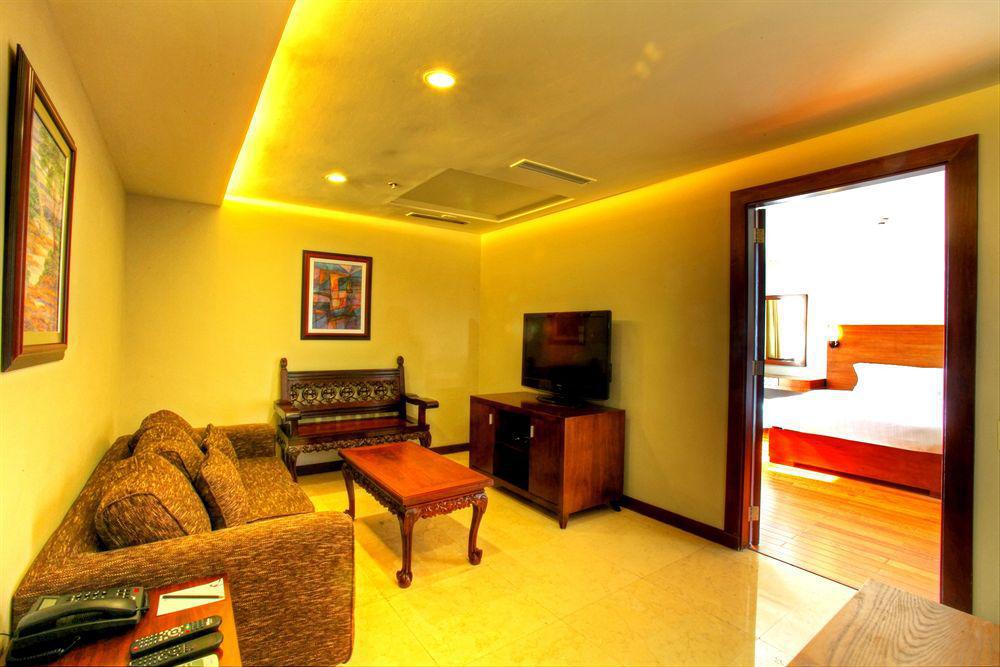 Armada 4*