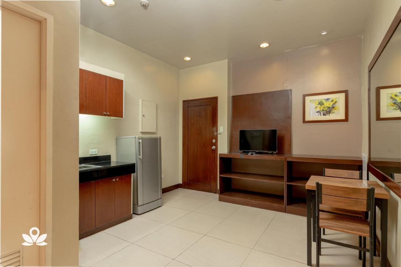 Zen Premium Eastwood Qc Hotel