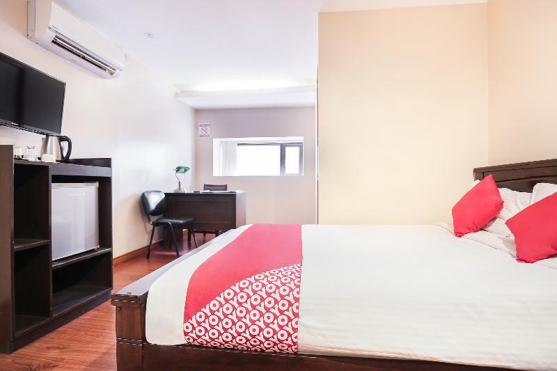 Hotel Oyo 419 La Scala Residences