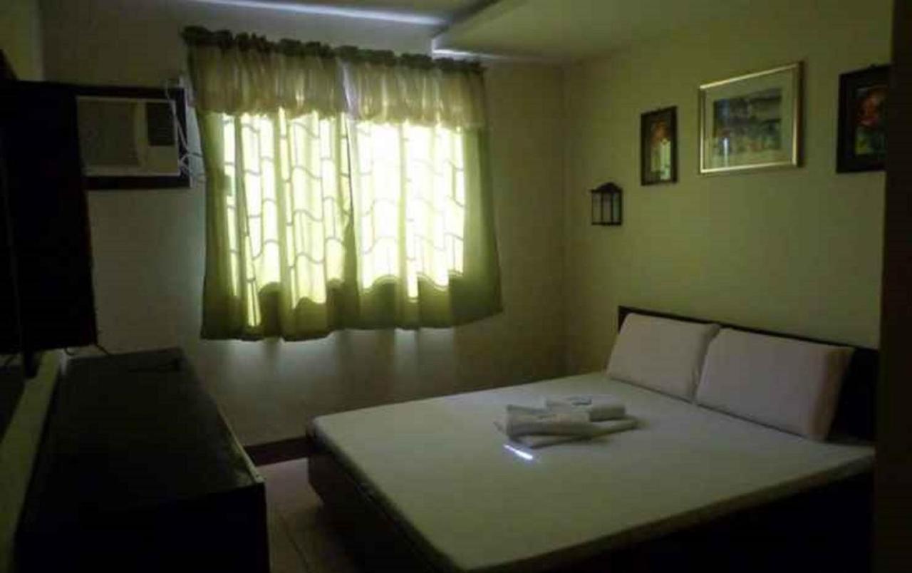 Oyo 662 Paradise Apartelle-malinta Hotel