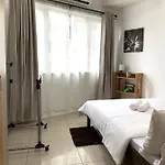Cozy Crib - Shell Residences Condominium