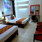 Executive Plaza Hotel