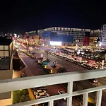 Amour Staycation Shell Residences