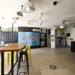 Oyo 866 Junction Hostels
